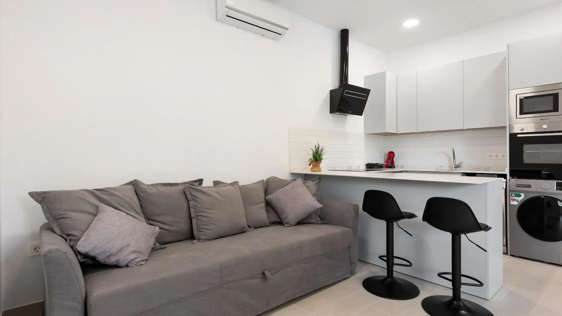 Apartment Apartamentos Sealmar Moliere Malaga Spain