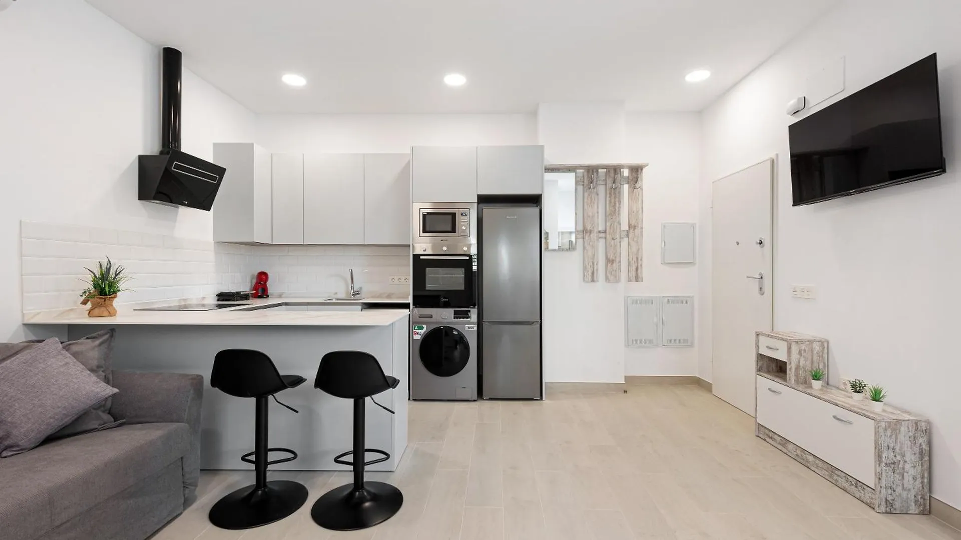 Apartamentos Sealmar Moliere Malaga Apartment