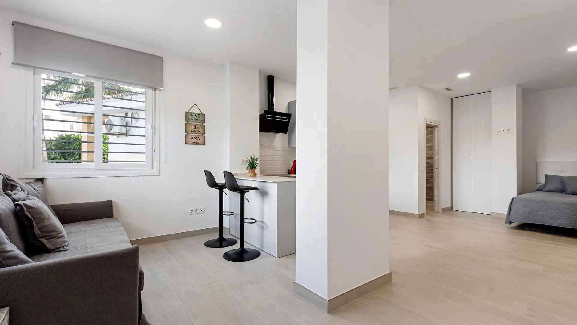 Apartment Apartamentos Sealmar Moliere Malaga