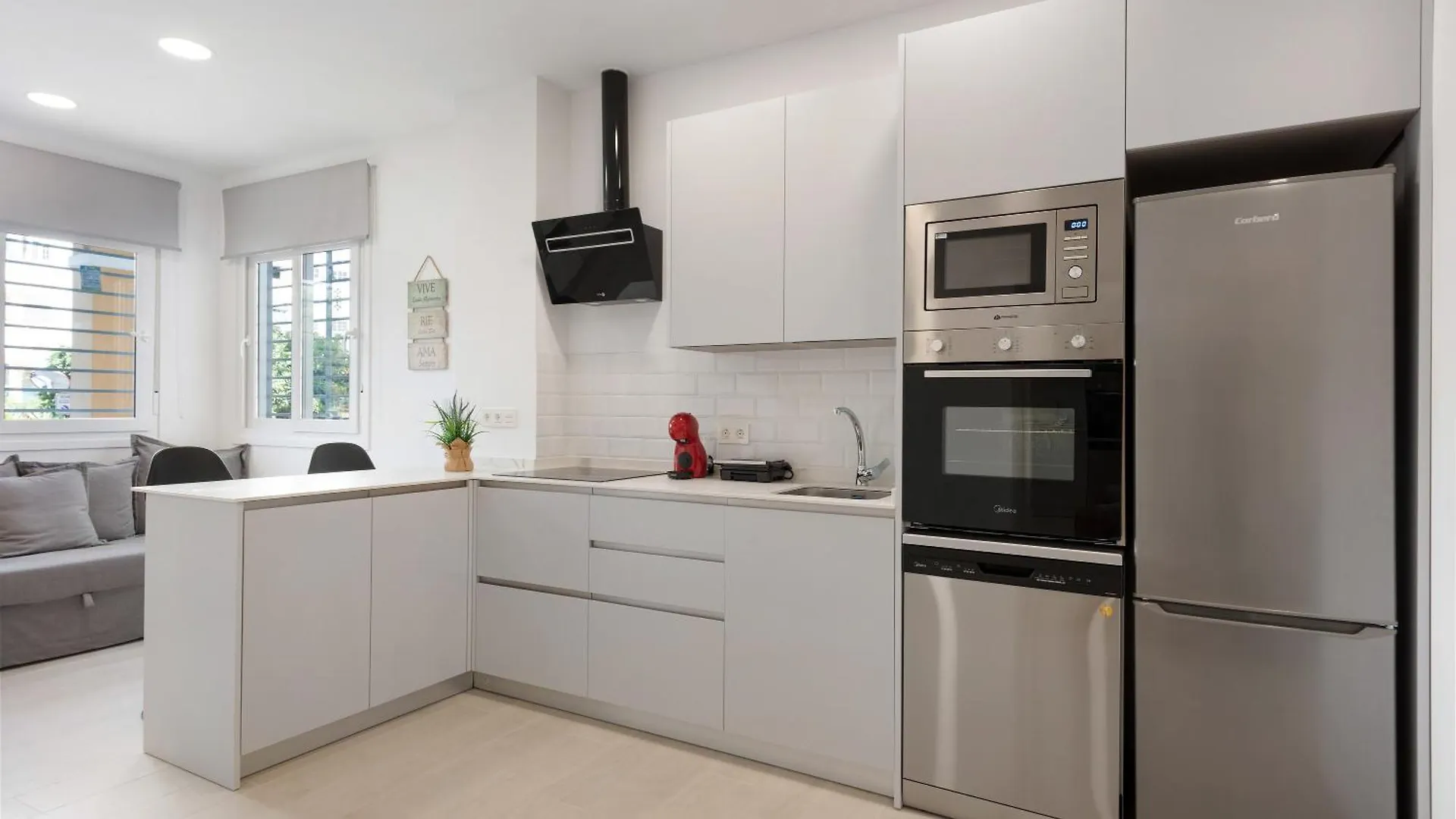 Apartamentos Sealmar Moliere Malaga Spain